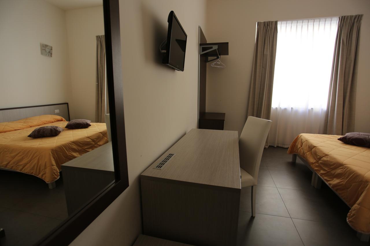 Hotel Eubea Reggio di Calabria Kültér fotó