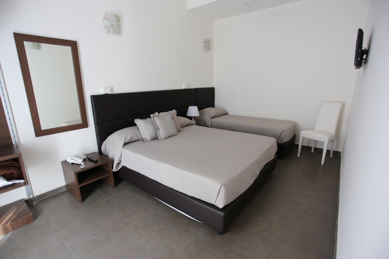 Hotel Eubea Reggio di Calabria Kültér fotó