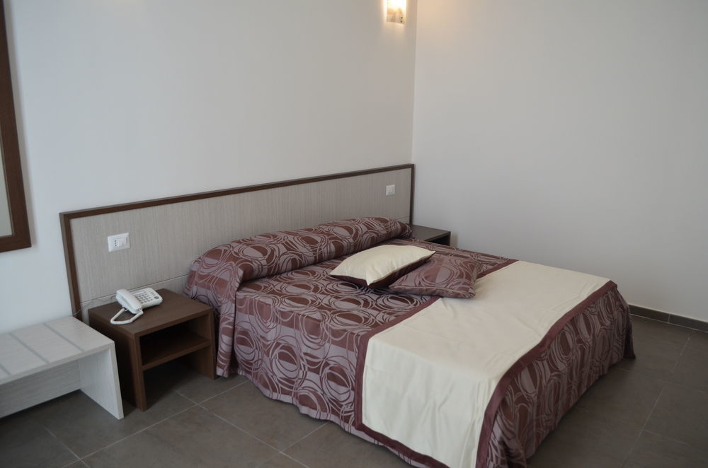 Hotel Eubea Reggio di Calabria Kültér fotó